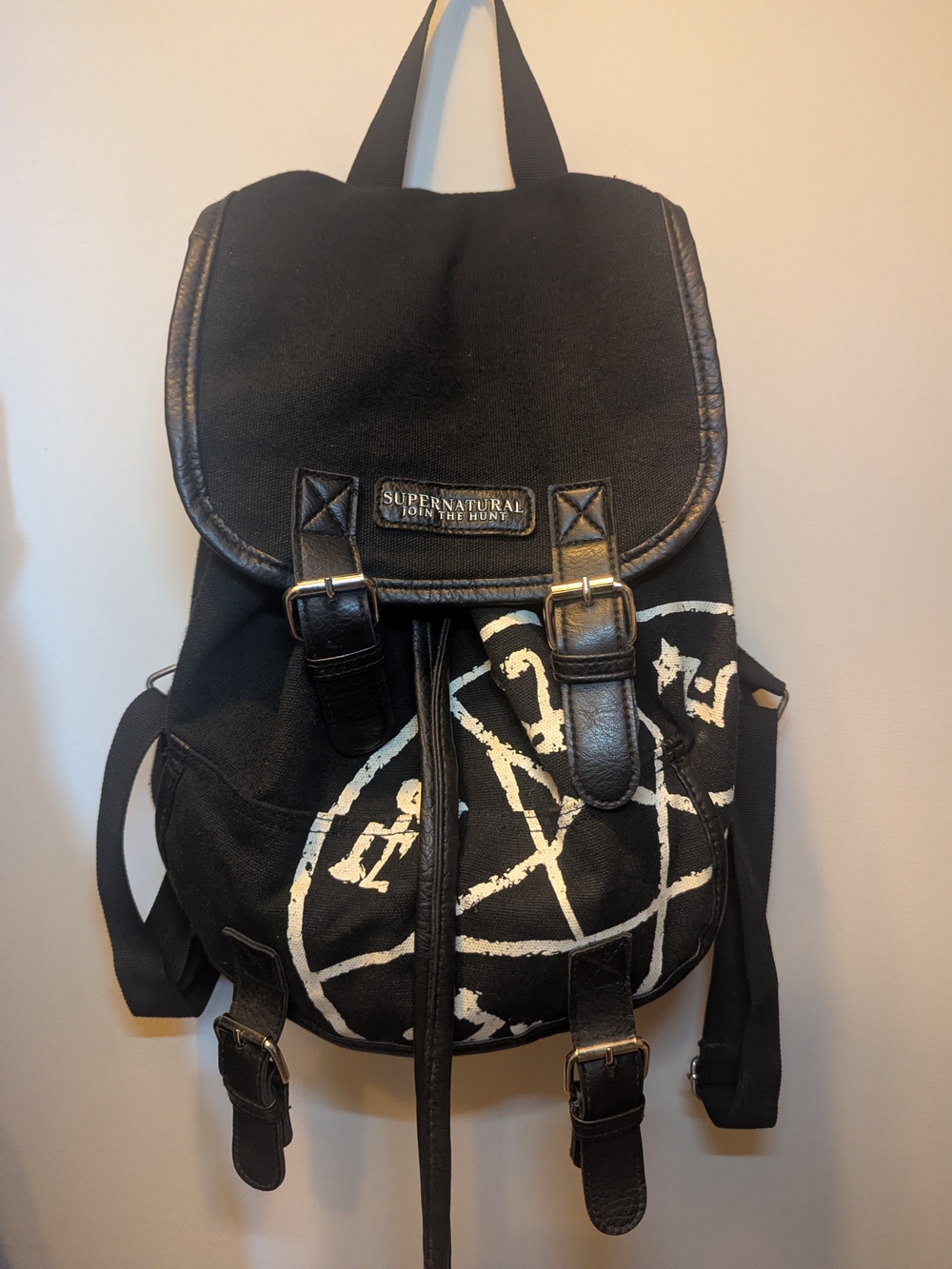 Supernatural Runes Slouch Backpack- Devils Trap Design- Vintage Hot Topic